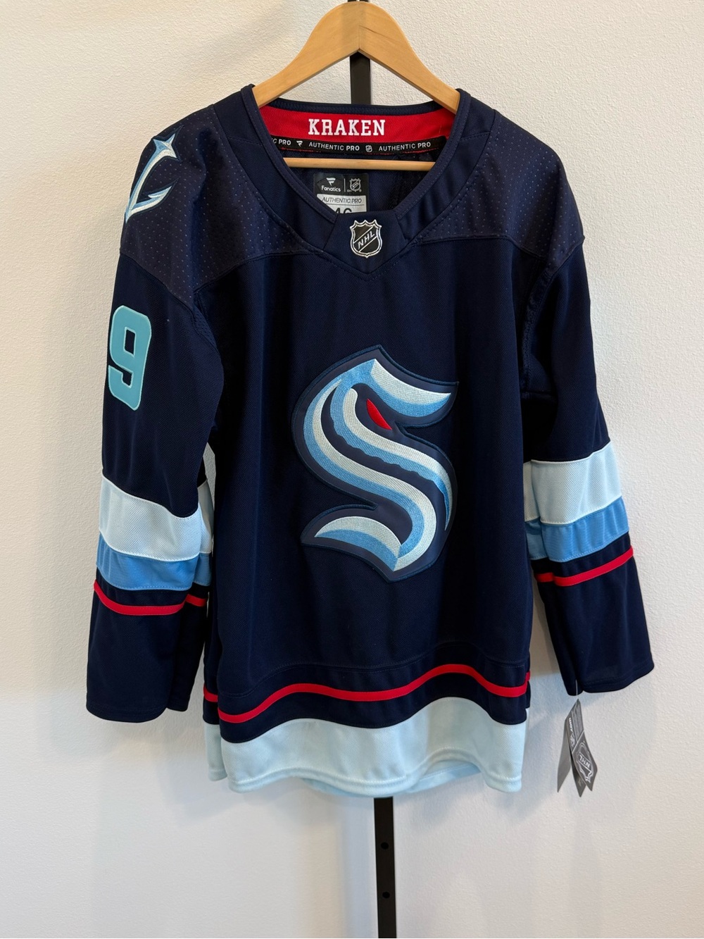 NWT Fanatics Official NHL Seattle Kraken Navy & Red Hockey Jersey Dunn 29 Sz 46